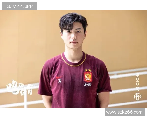 霍深坪带领球队全力出击广州队力争胜利展现团队精神与竞技状态