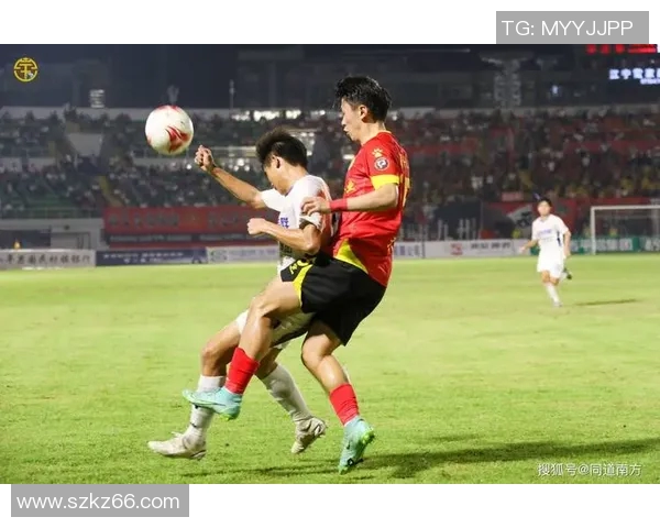 高天意远射破门瞬间引爆全场激情球迷欢呼声震天