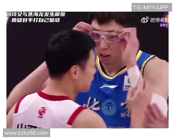 周琦补防展现卓越防守能力助力球队逆转局势的精彩瞬间