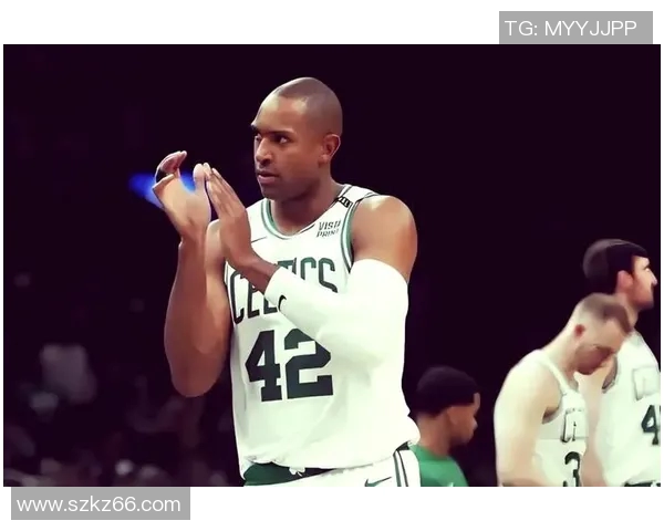 凯尔特人主教练称霍福德返队将对球队士气有所帮助,重回冠军之路 凯尔特人主教练称霍福德返队将对球队士气有所帮助,重回冠军之路